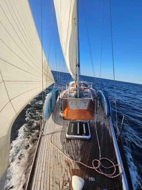 Wegener Yachtwerft Nissen 37 - Deck View Wegener Yachtwerft Nissen 37 - Deck View