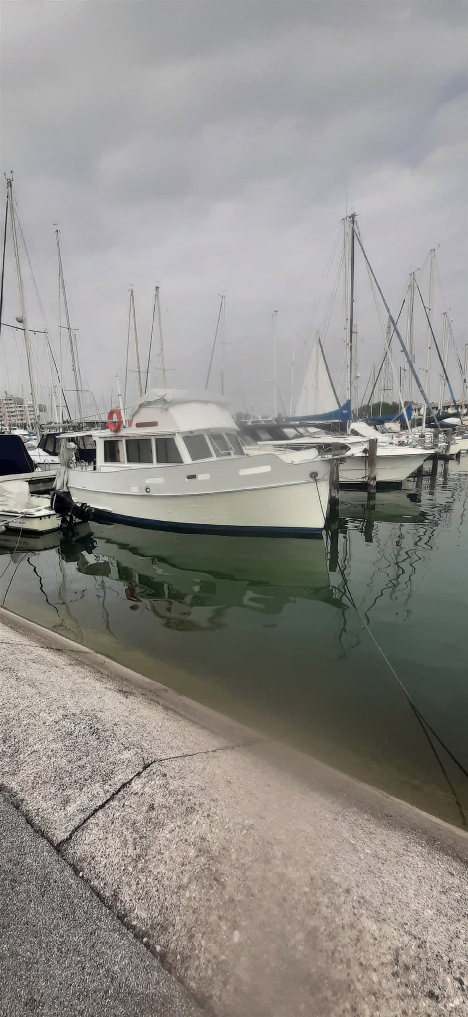 American Marine Grand Banks 32 - Interior View American Marine Grand Banks 32 - Interior View
