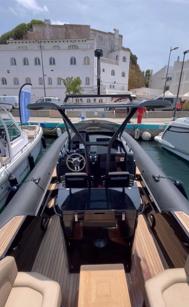 Yuka Shark - Detail View 1 Yuka Shark - Detail View 1