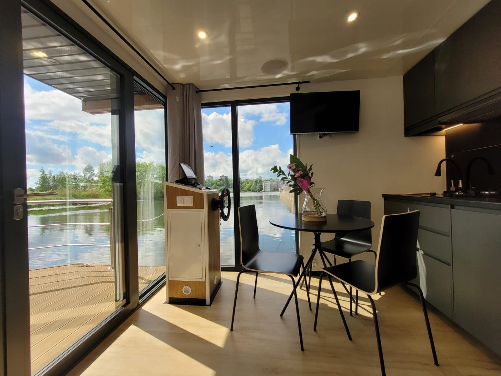 Aqua-House Hausboot Harmonia 310 usato - foto hero 20