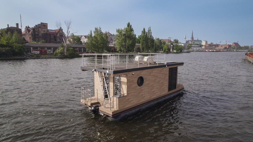 Aqua-House Hausboot Harmonia 310 - Detail View 1 Aqua-House Hausboot Harmonia 310 - Detail View 1