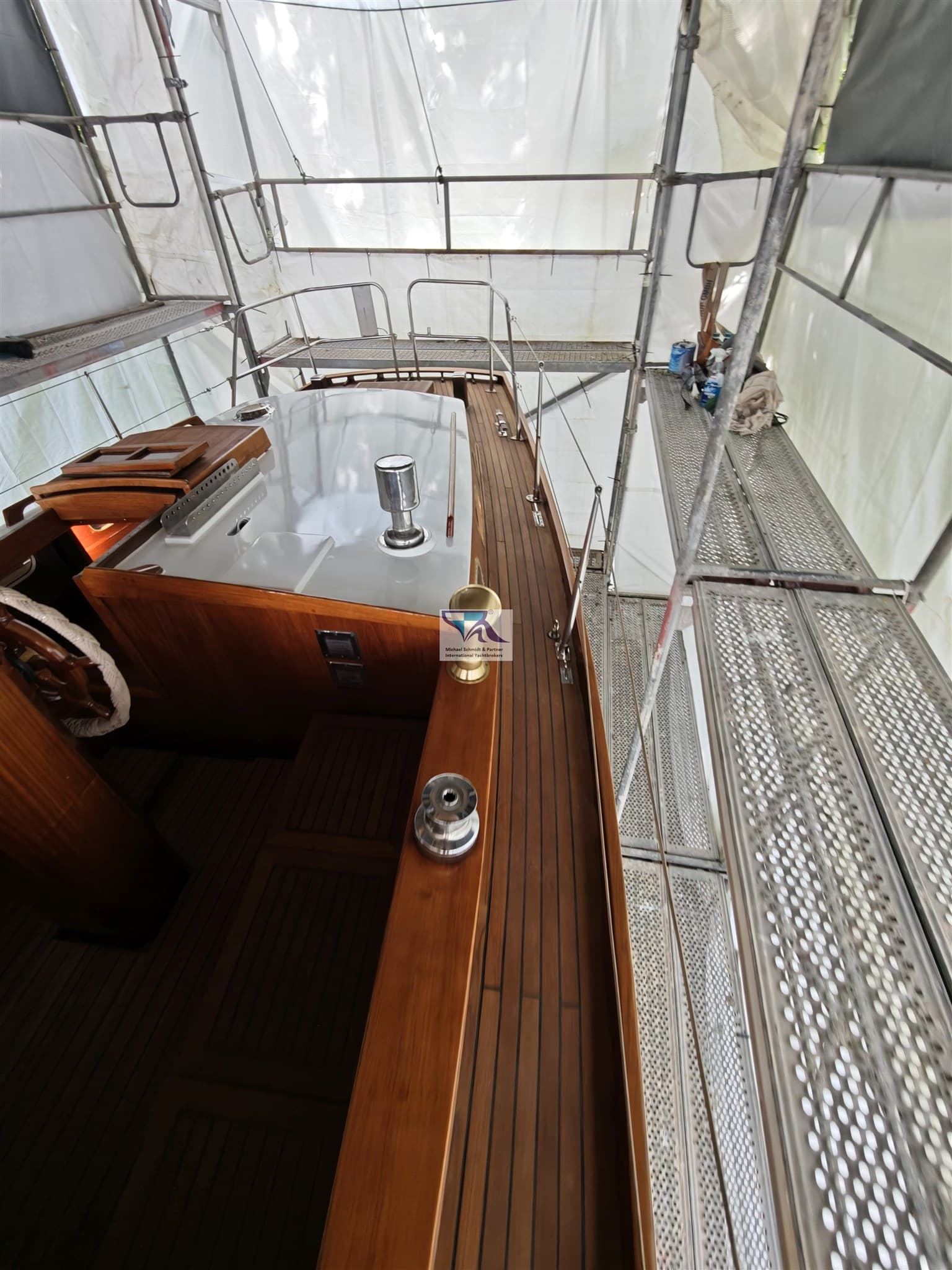 Van De Stadt Greif - Interior View Van De Stadt Greif - Interior View