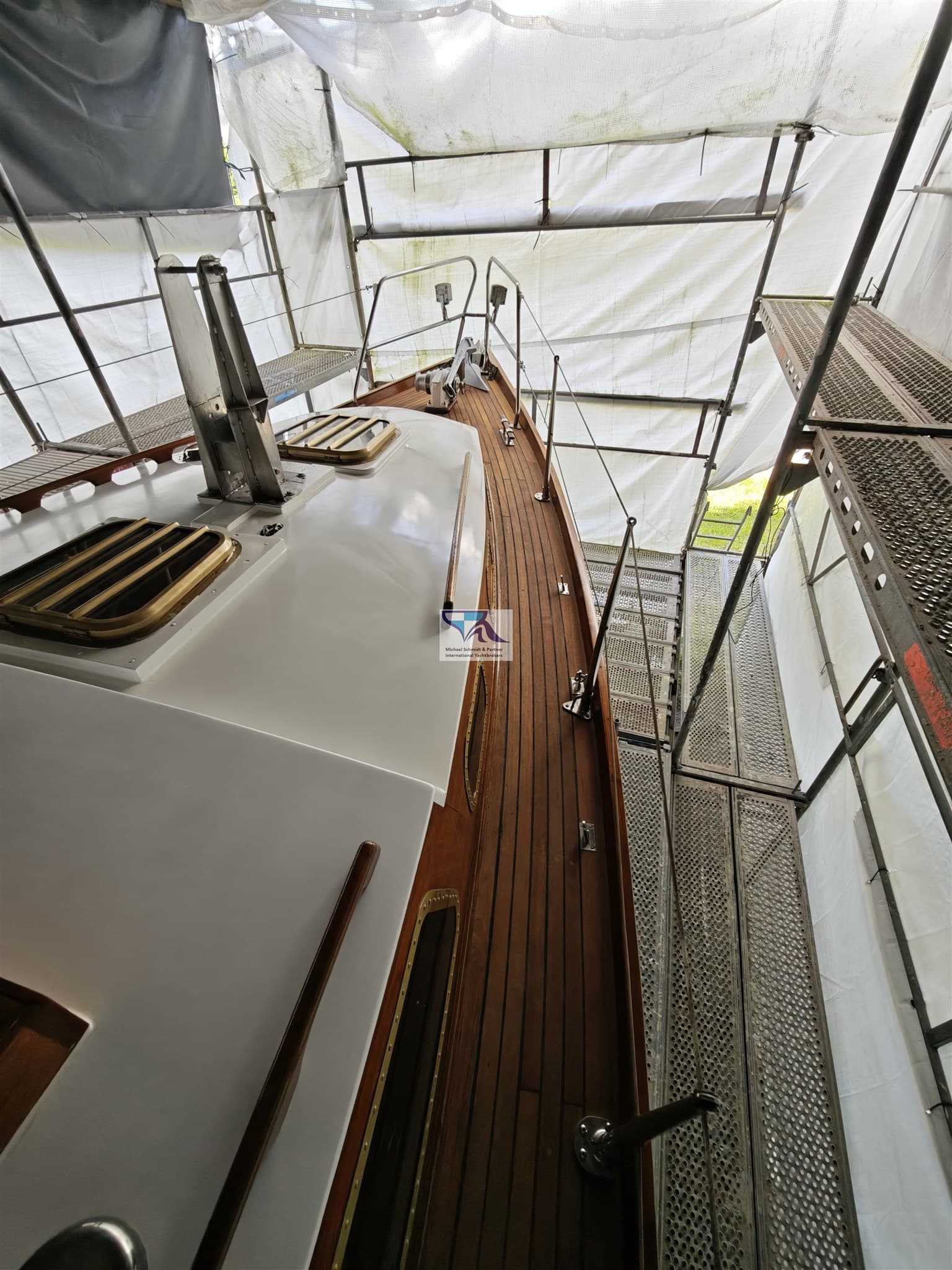 Van De Stadt Greif - Deck View Van De Stadt Greif - Deck View