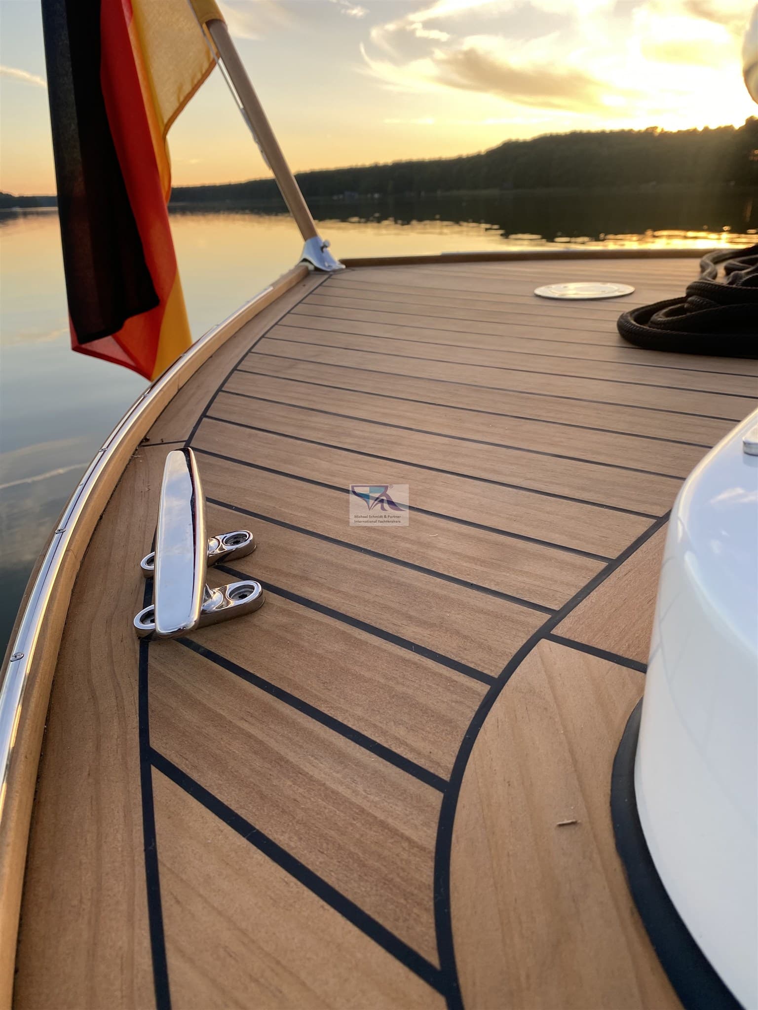 Yachtwerft Hamburg GmbH Elektro Tuckerboot 22f usato - foto hero 9