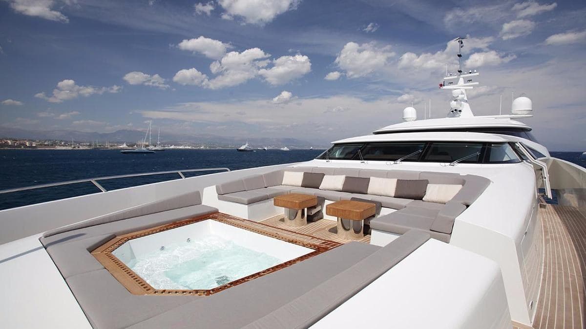 A.R.C. Yachts ARC 42 MY Trideck used - hero image 8