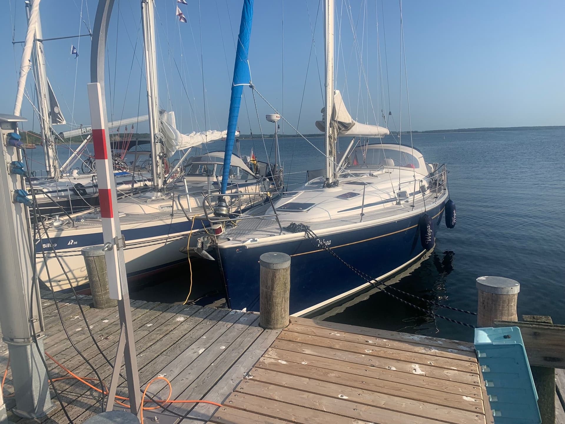 Bavaria Bavaria 37 Cruiser - Interior View Bavaria Bavaria 37 Cruiser - Interior View
