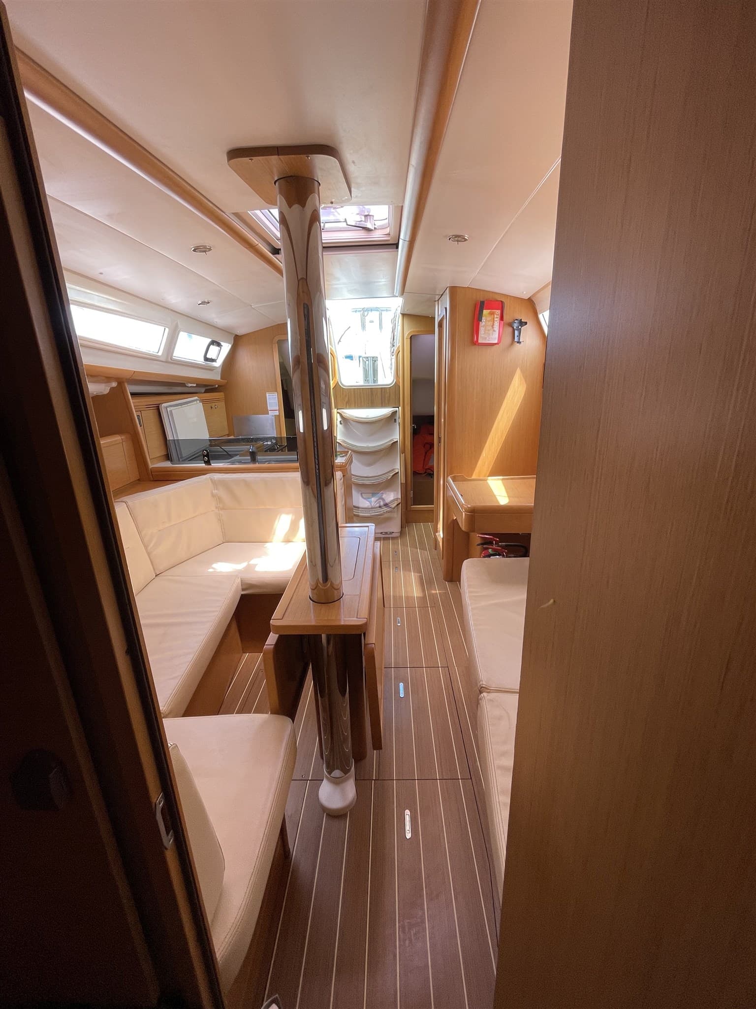 Jeanneau SUN ODYSSEY 36i used - hero image 9