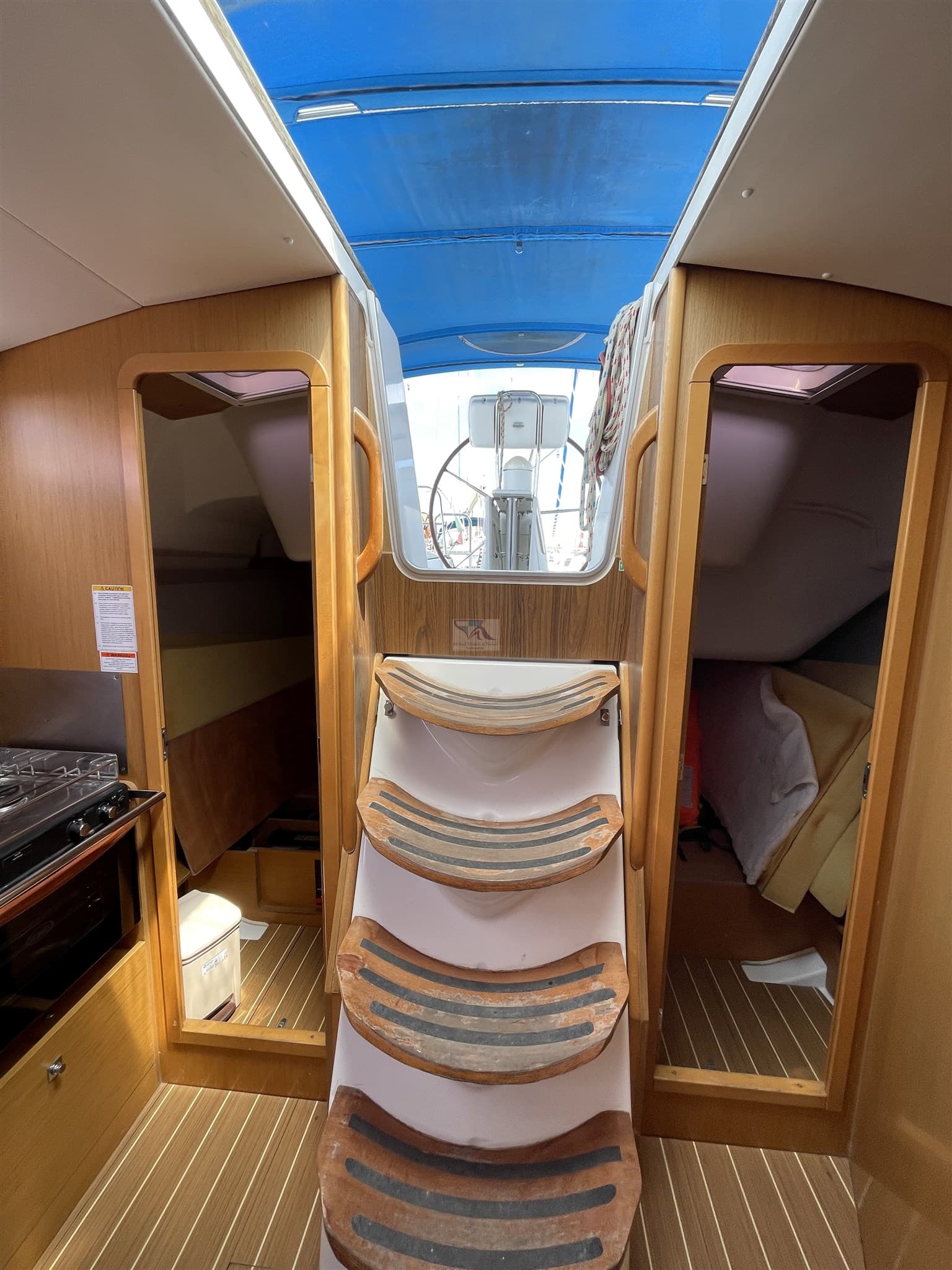 Jeanneau SUN ODYSSEY 36i used - hero image 10
