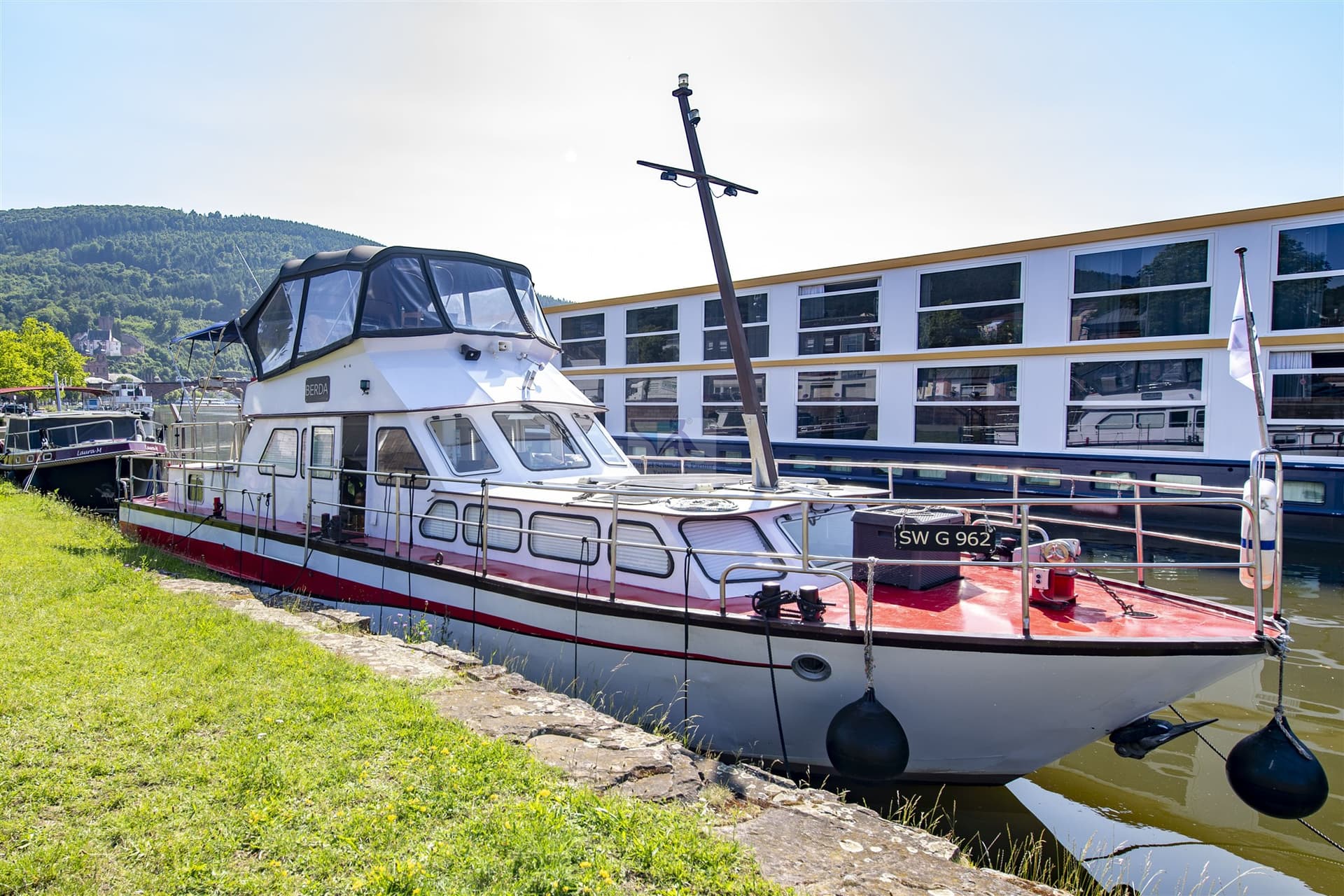 Werft Haßmersheim 15m Stahlmotoryacht - Main View Werft Haßmersheim 15m Stahlmotoryacht - Main View