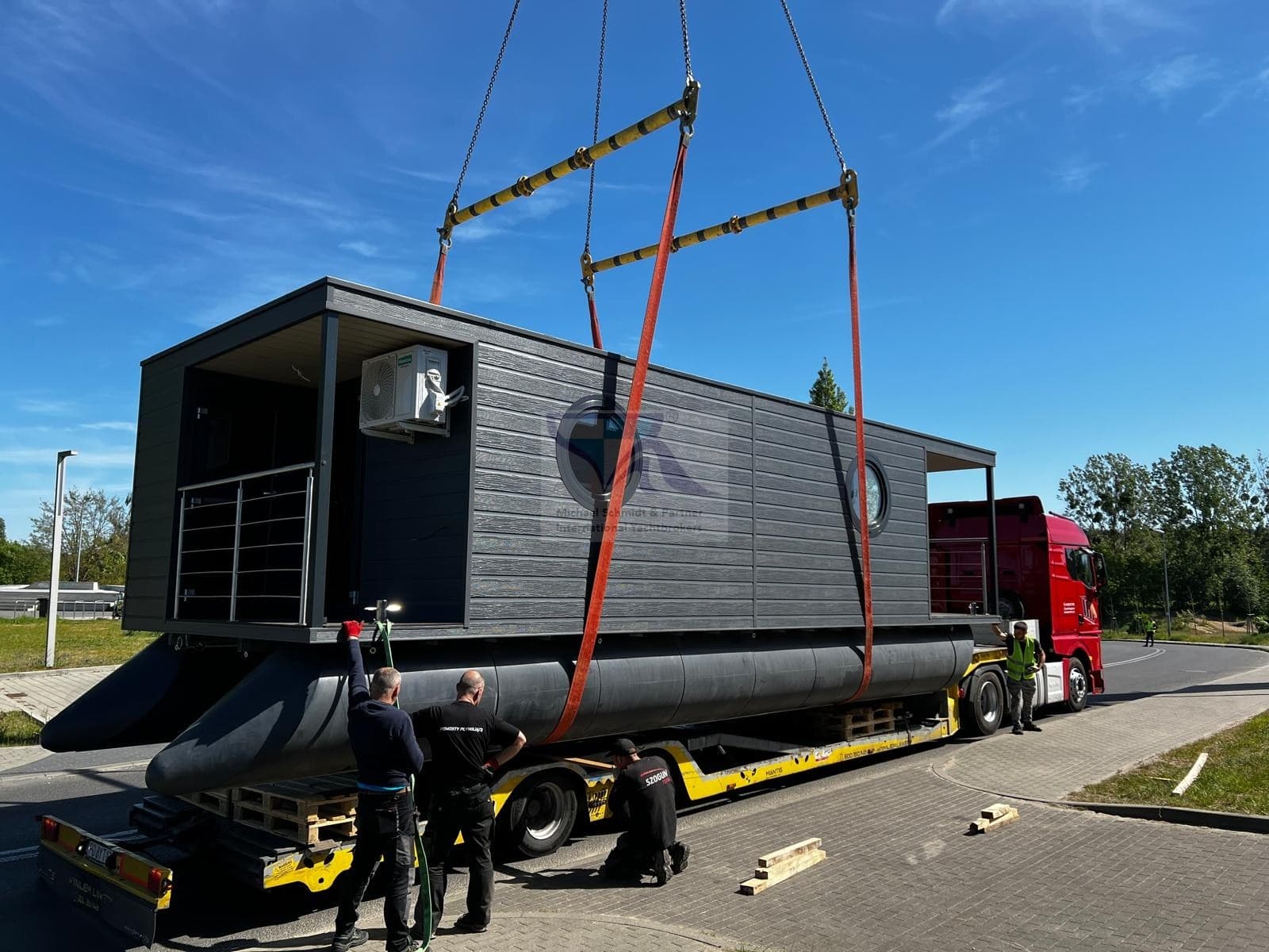 Shogun Hausboot Mobil - Deck View Shogun Hausboot Mobil - Deck View