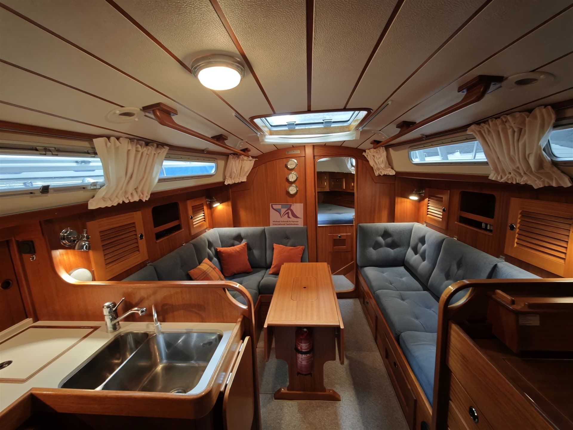 Hallberg Rassy 34 usato - foto hero 16