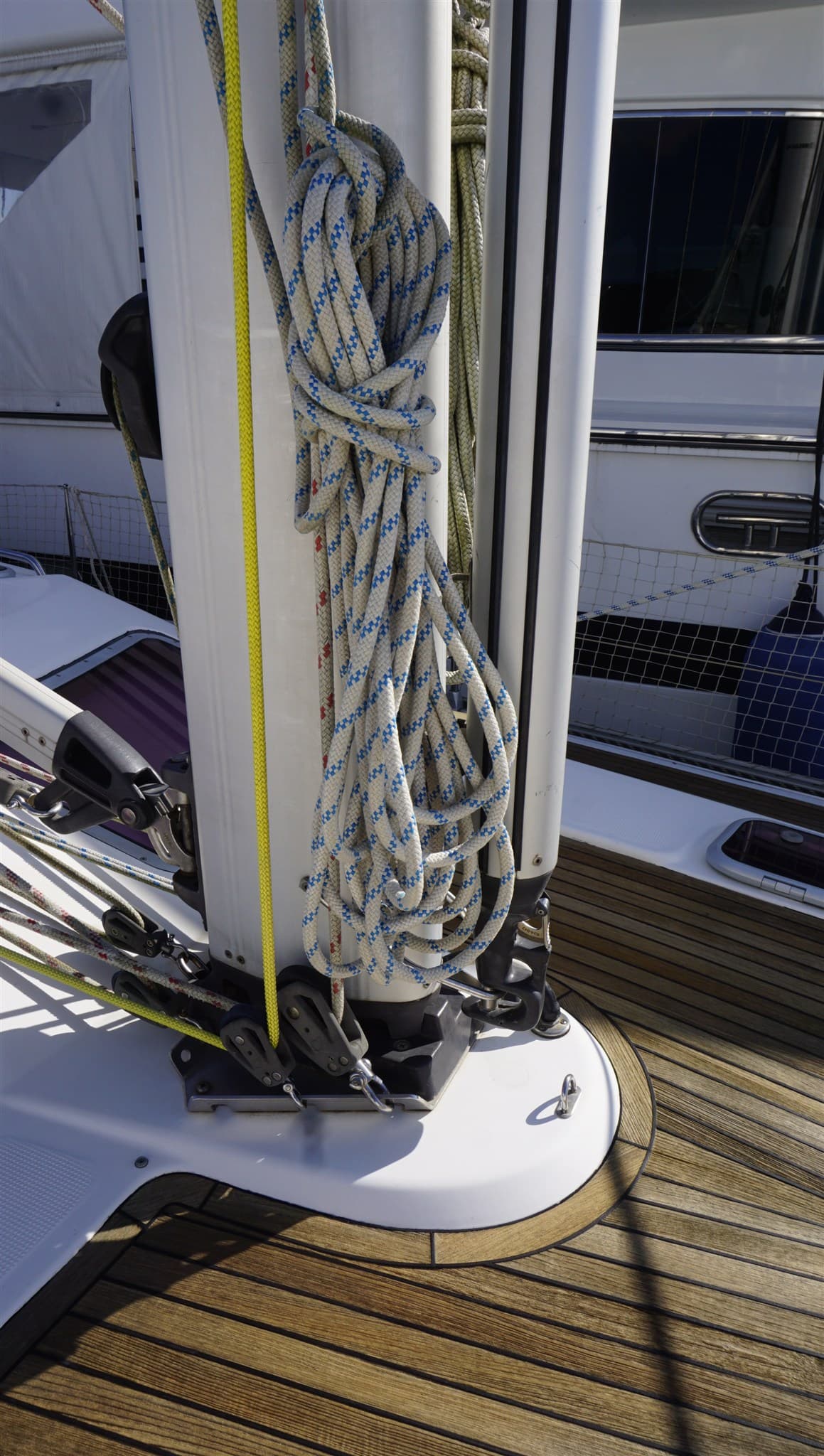 Bavaria 44 Vision - Deck View Bavaria 44 Vision - Deck View