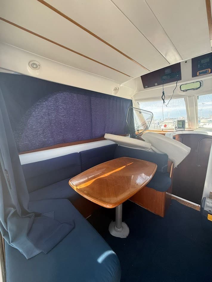 Beneteau Antares 9 used - hero image 6