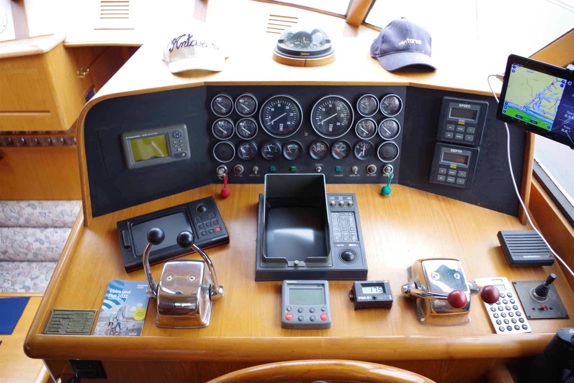 Edership President 445 used - hero image 14