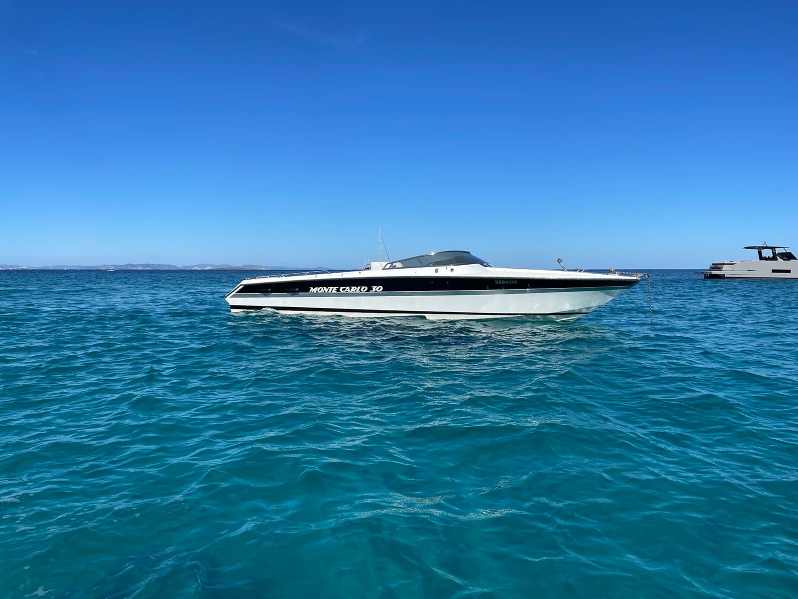 Monte Carlo Marine Monte Carlo 30 - Main View Monte Carlo Marine Monte Carlo 30 - Main View