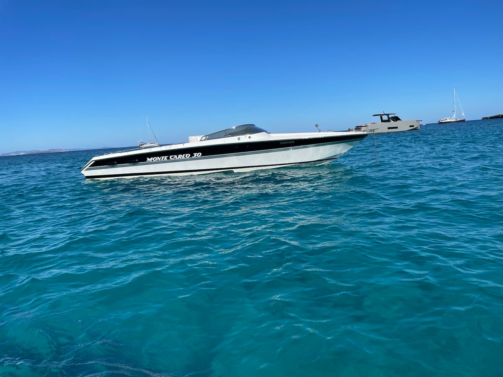 Monte Carlo Marine Monte Carlo 30 - Detail View 1 Monte Carlo Marine Monte Carlo 30 - Detail View 1