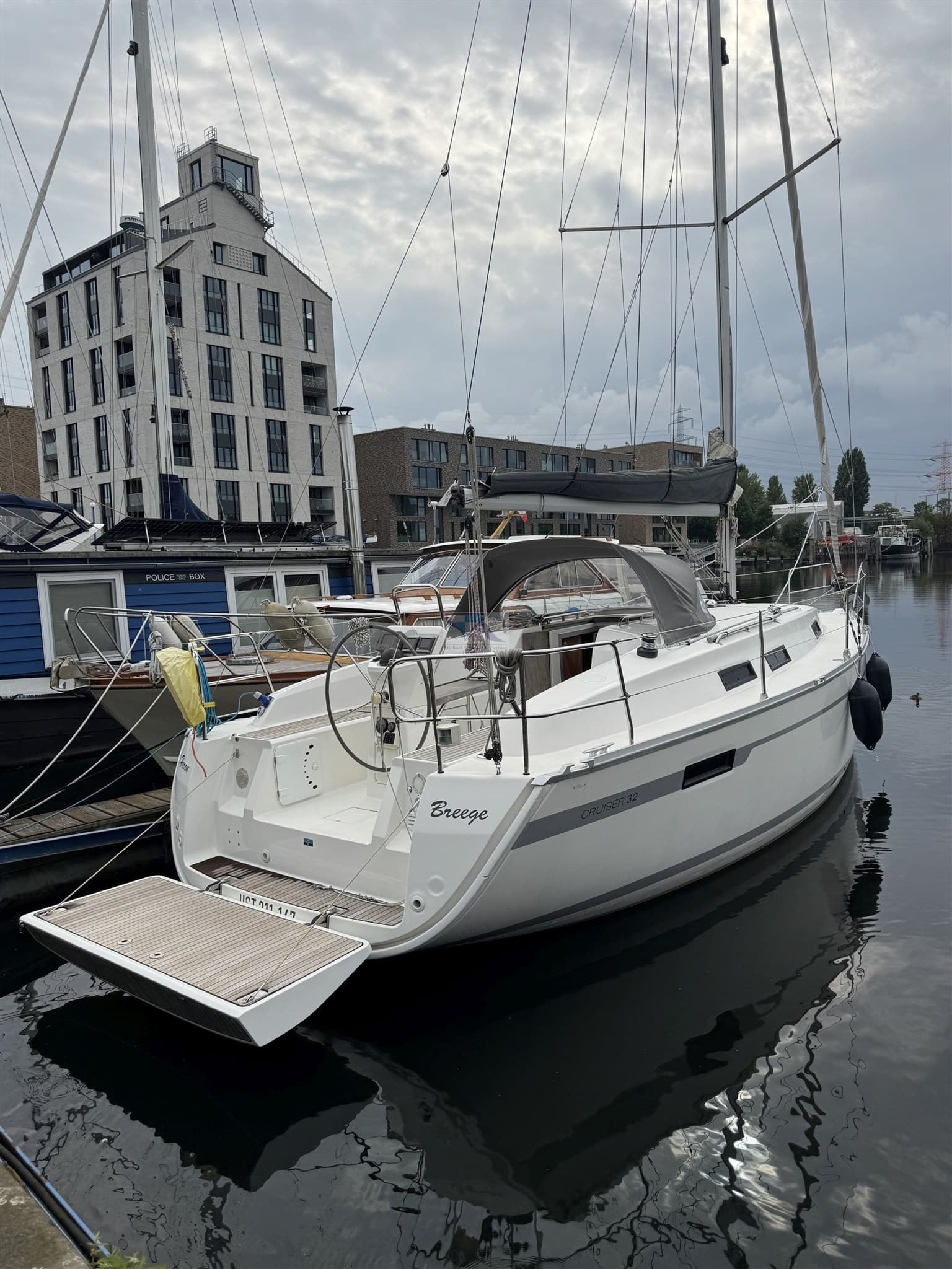 Bavaria 32 Cruiser usato - foto hero 3