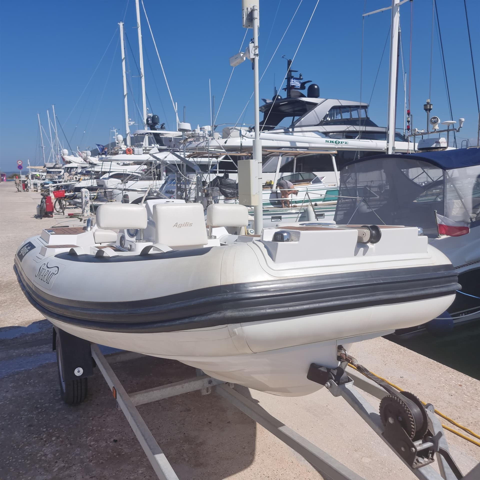 Agilis 355 Gommone used - detail 1