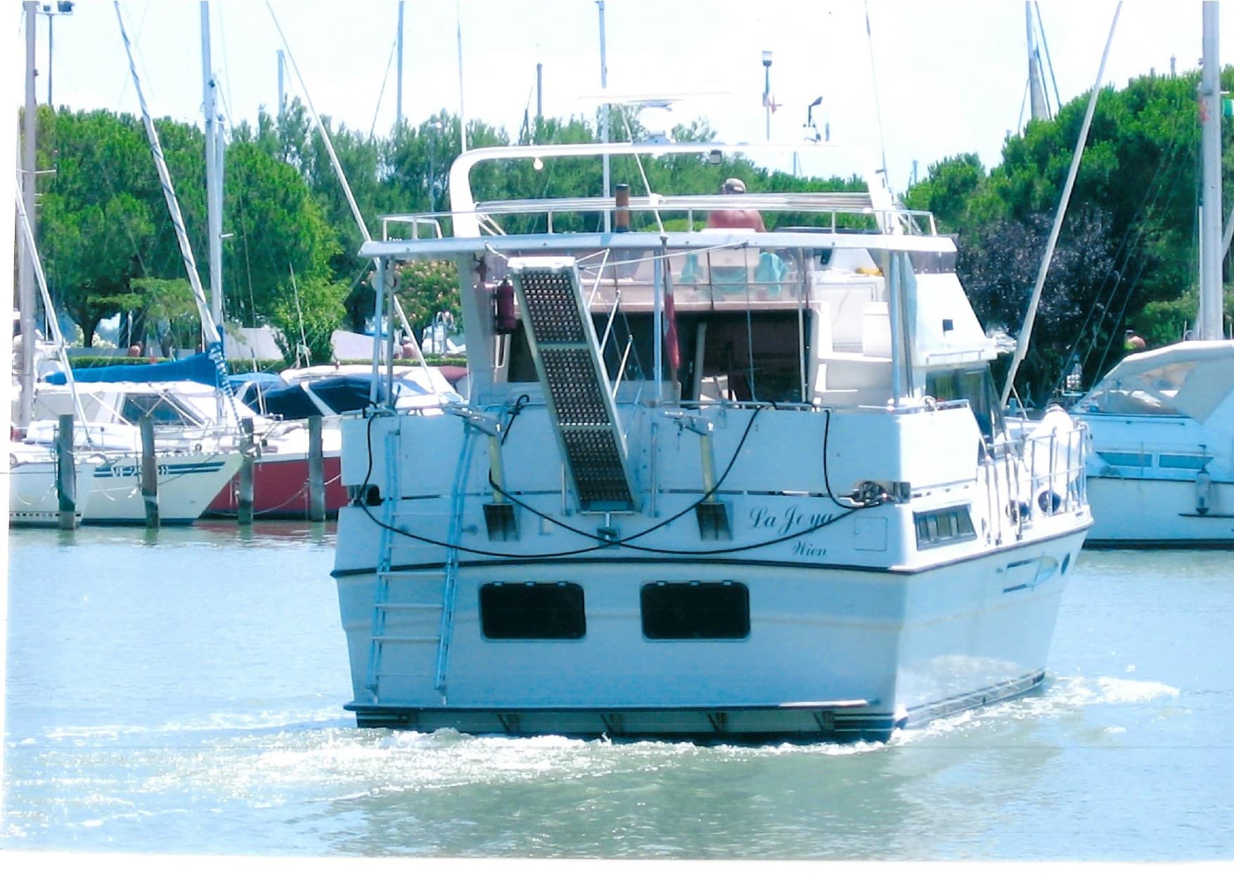 President Marine President 47 - Interior View President Marine President 47 - Interior View