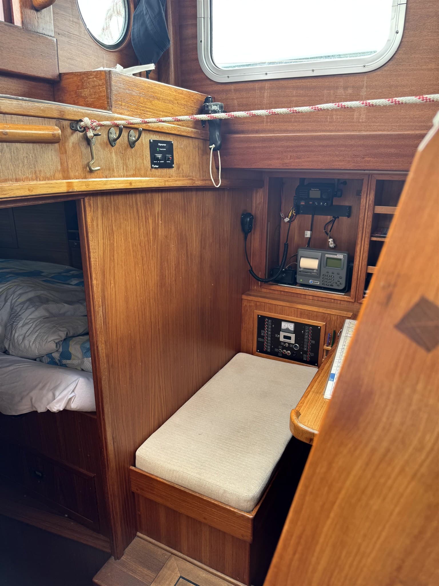Uecker Yacht- und Bootsbau Rendsburg Fahrensmann 36 usato - foto hero 19