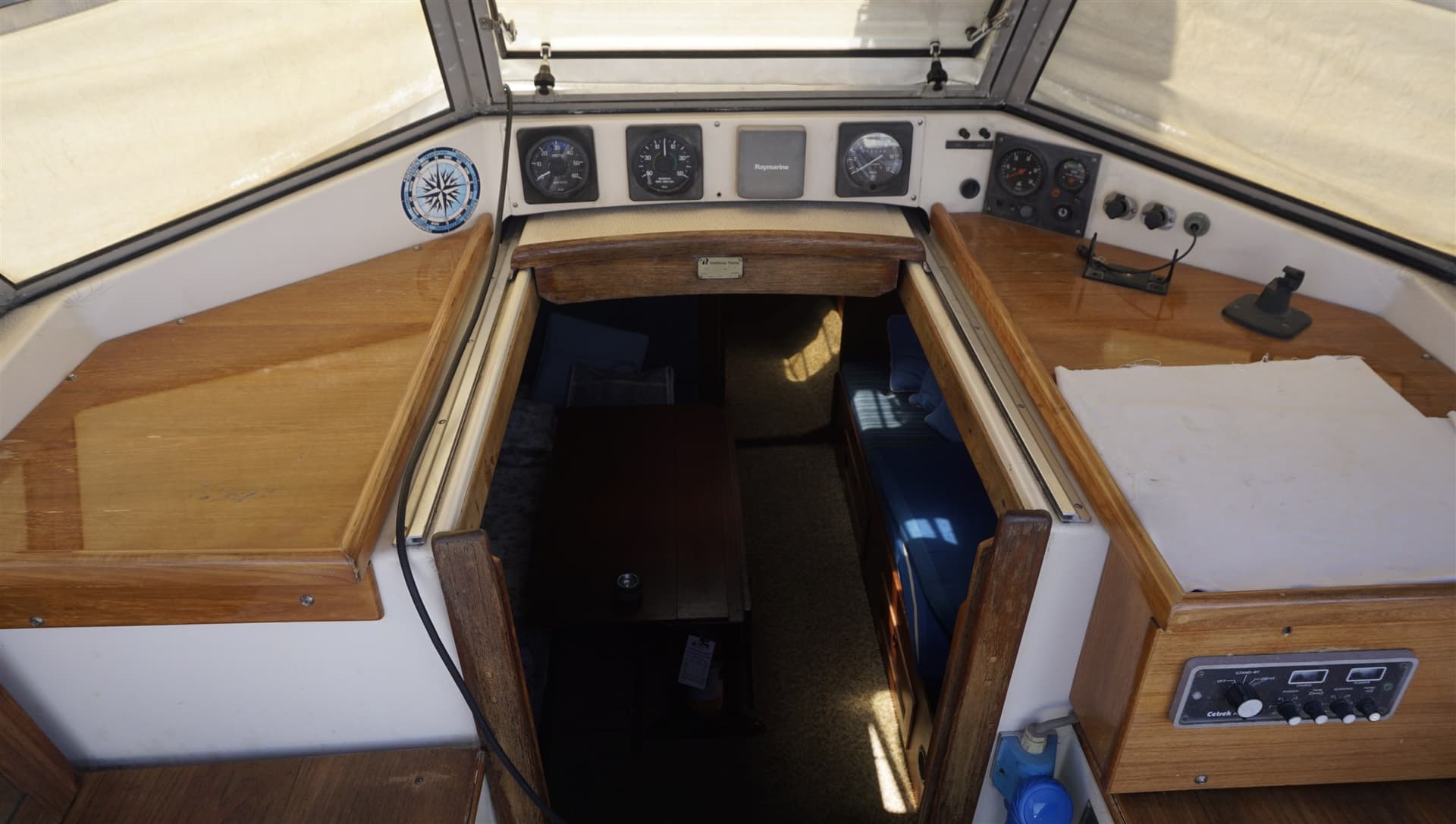 Hallberg Rassy 352 usato - foto hero 8