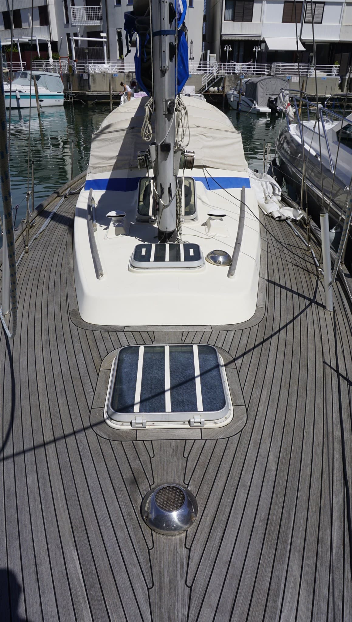 Hallberg Rassy 352 usato - foto hero 7