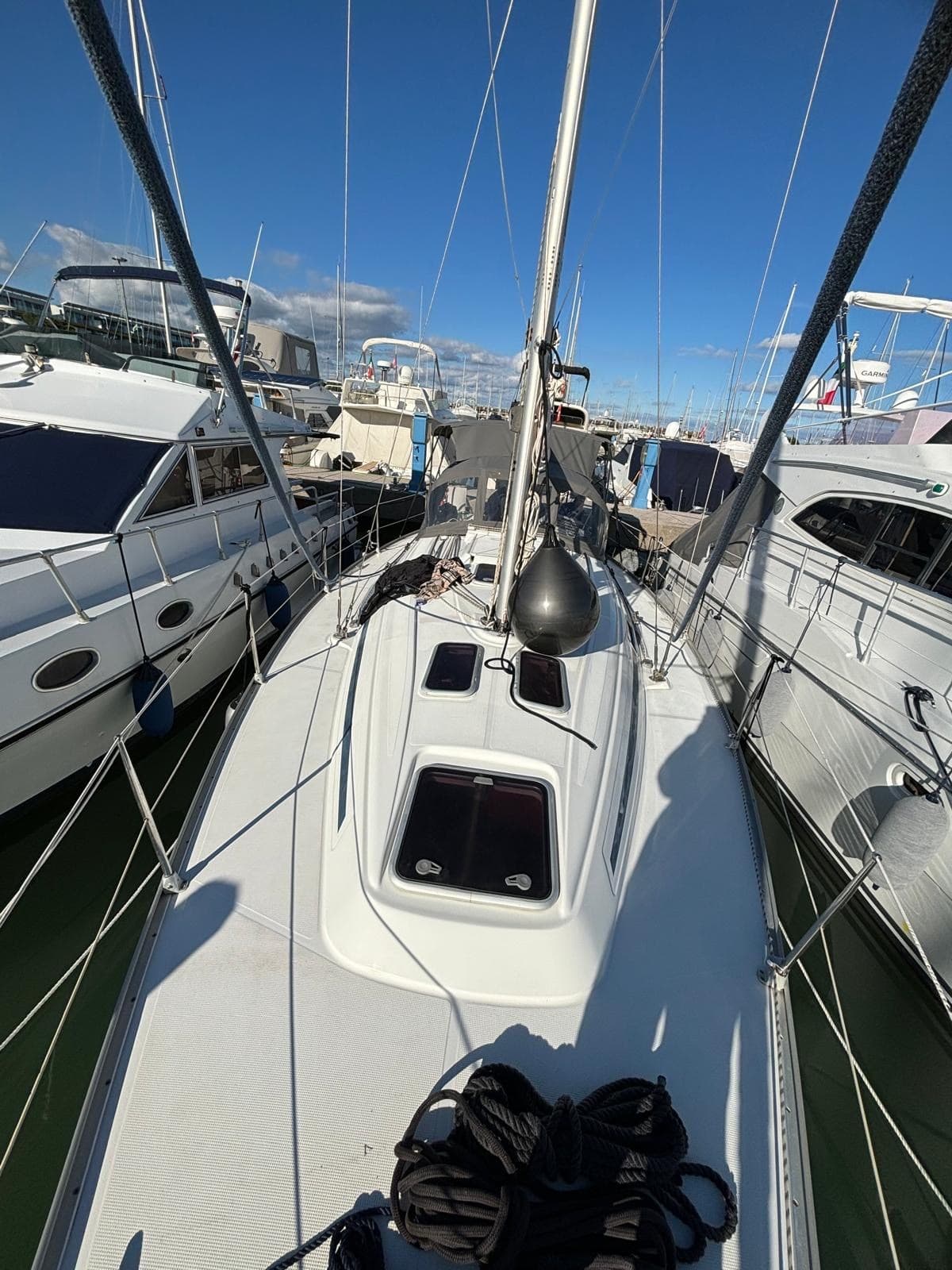 Bavaria Bavaria 36 Cruiser - Interior View Bavaria Bavaria 36 Cruiser - Interior View