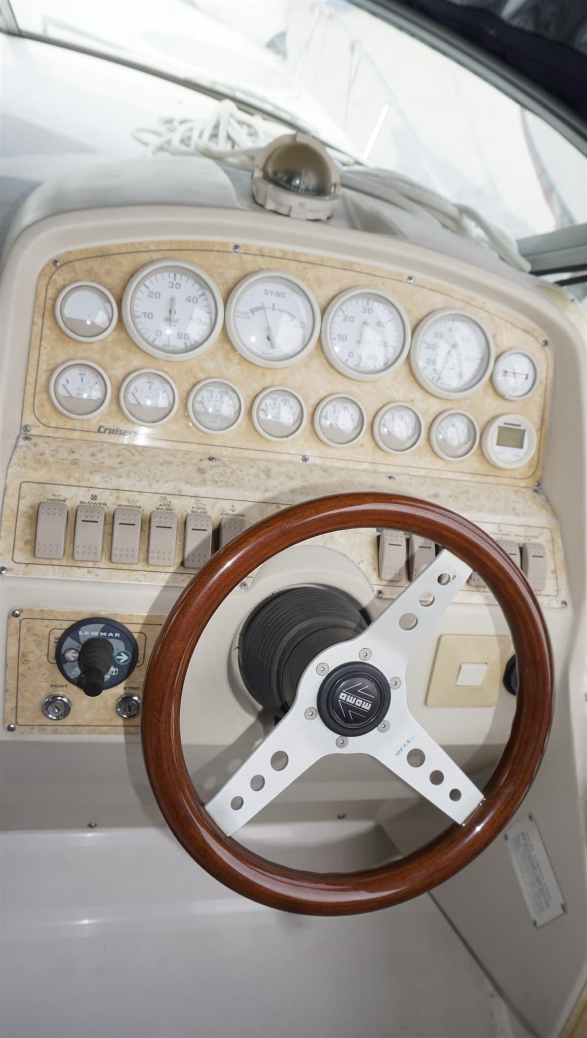 Cruisers Yachts Cruisers 3175 Rogue usato - foto hero 6
