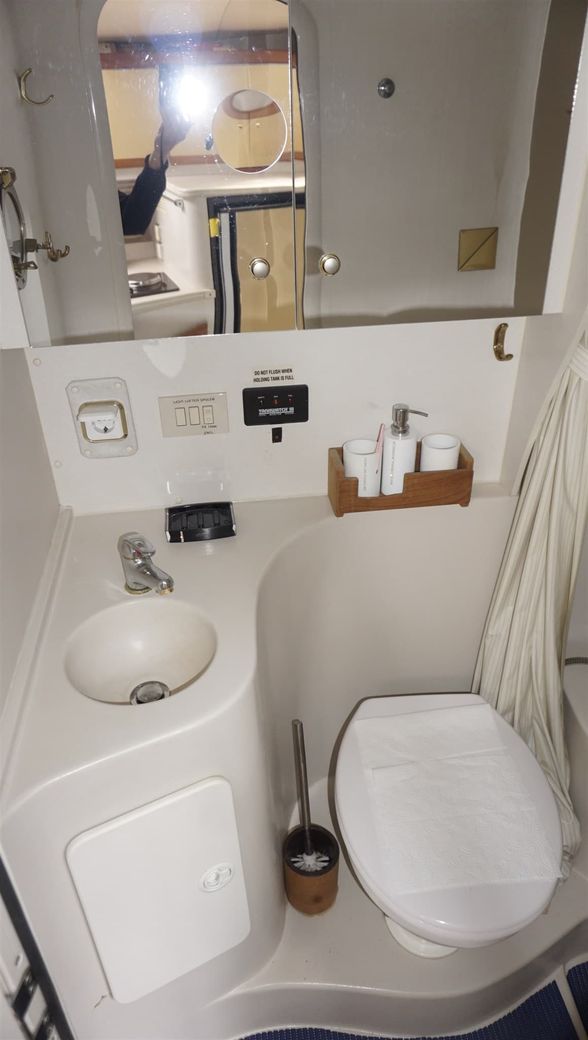 Cruisers Yachts Cruisers 3175 Rogue usato - foto hero 18