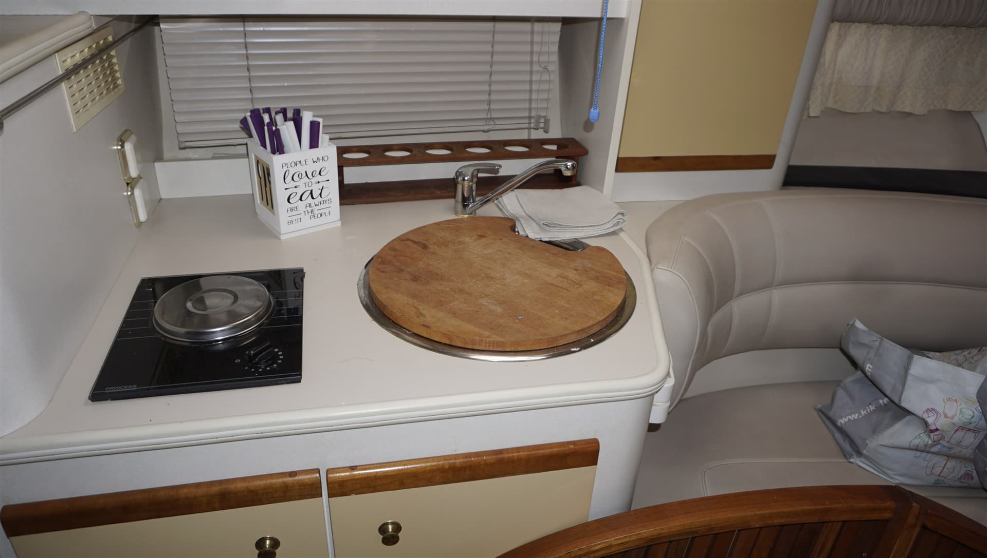 Cruisers Yachts Cruisers 3175 Rogue usato - foto hero 13