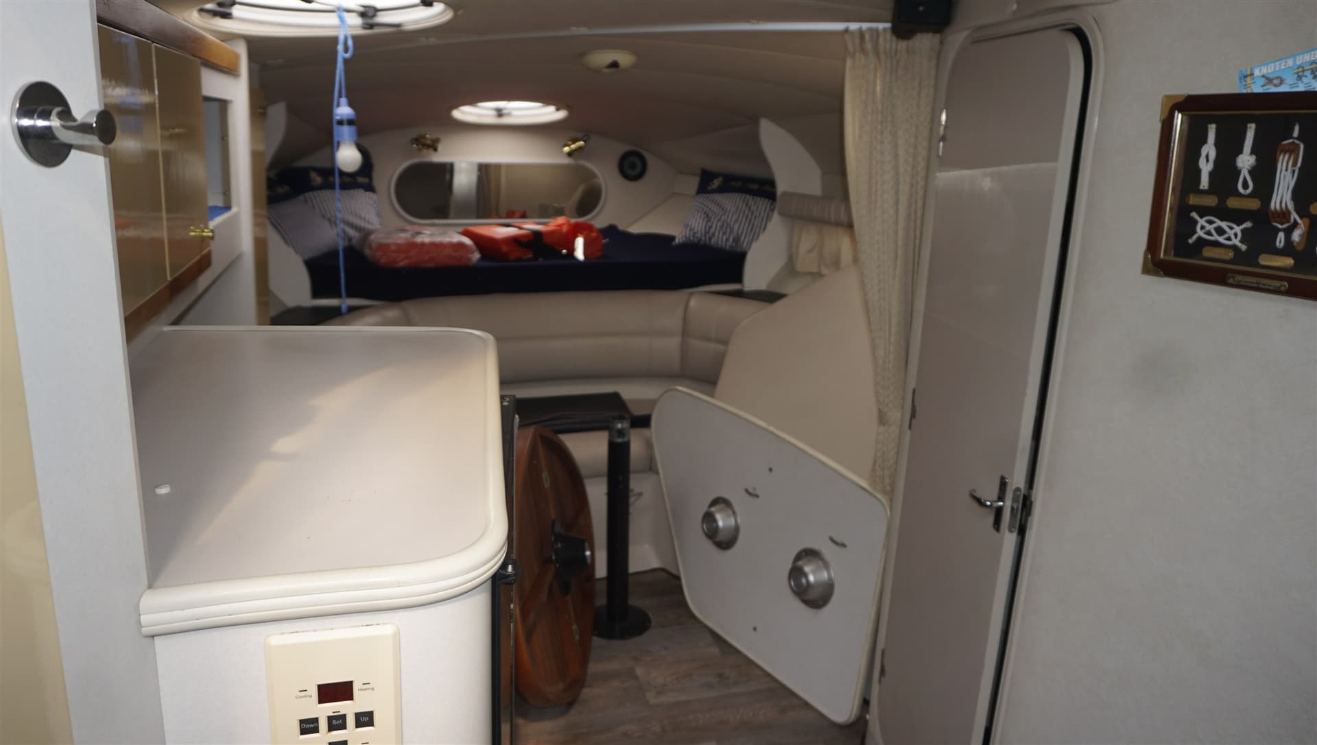 Cruisers Yachts Cruisers 3175 Rogue usato - foto hero 12