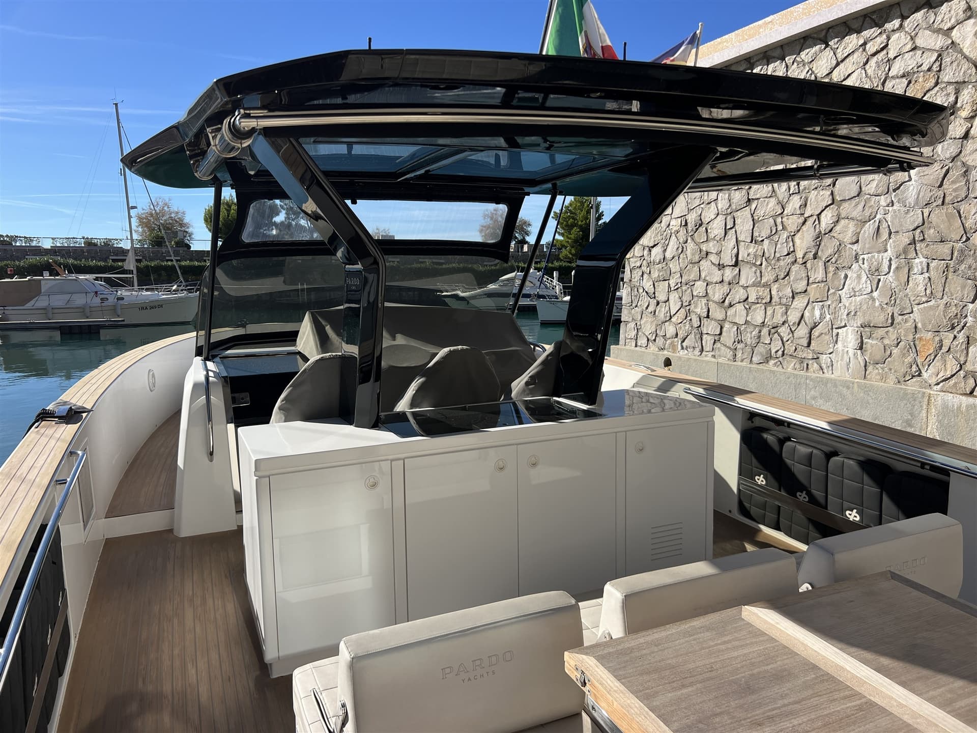 Cantiere del Pardo Pardo 43 - Interior View Cantiere del Pardo Pardo 43 - Interior View