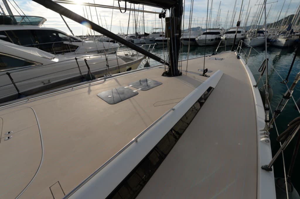 Solaris Solaris 50 - Deck View Solaris Solaris 50 - Deck View