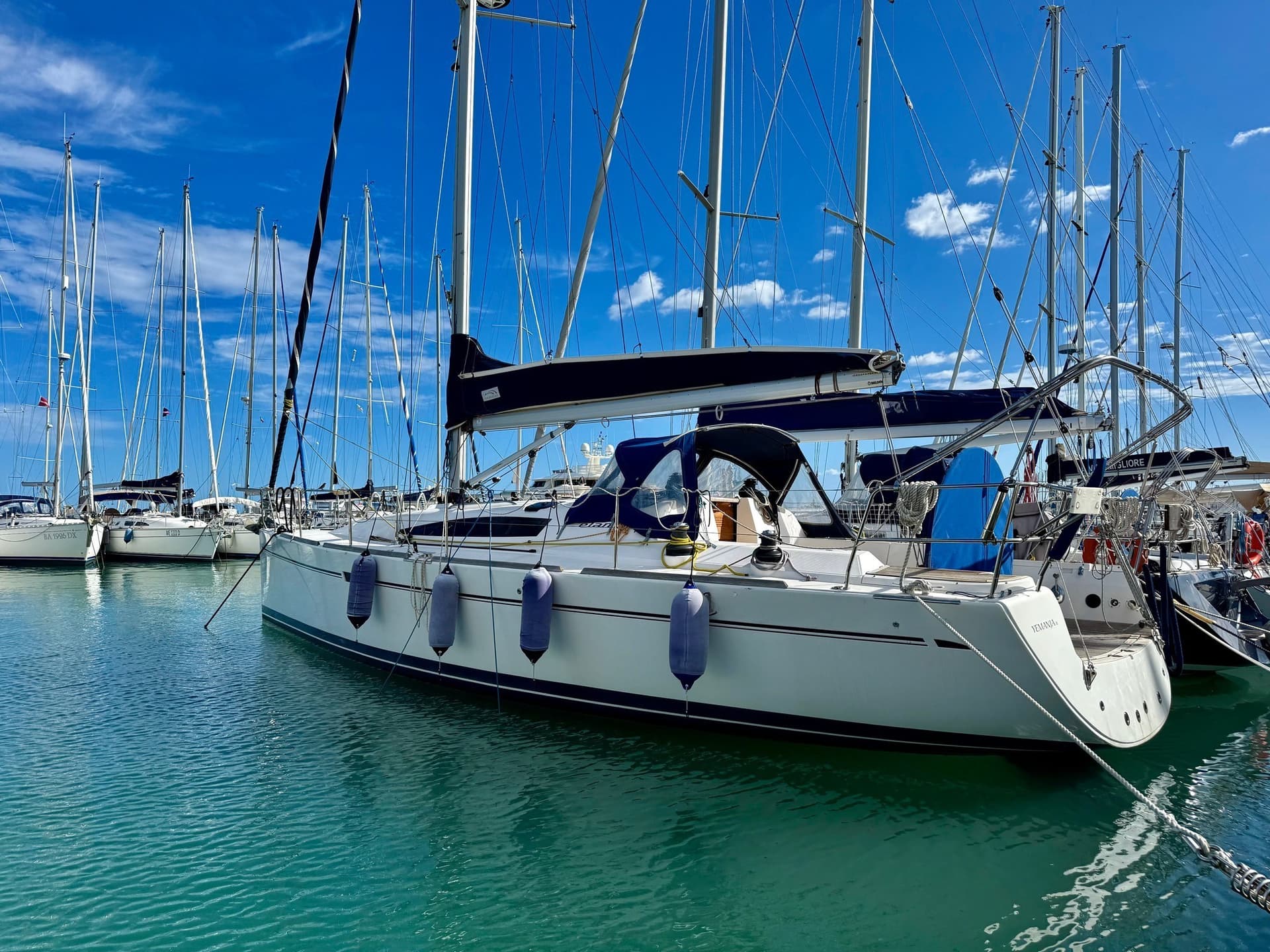 Elan Line Elan 410 - Detail View 1 Elan Line Elan 410 - Detail View 1