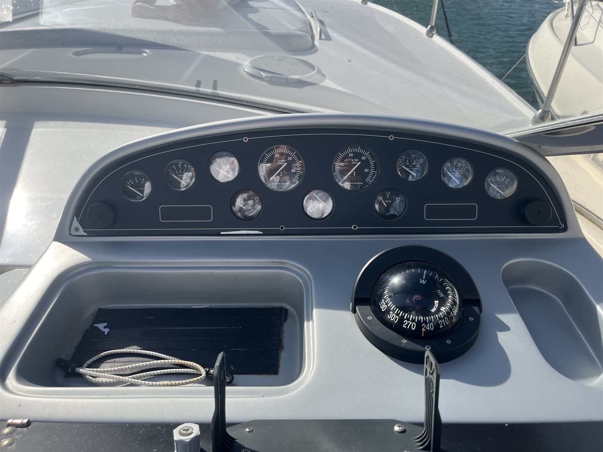 Fiart Mare Fiart 40 Genuis - Deck View Fiart Mare Fiart 40 Genuis - Deck View