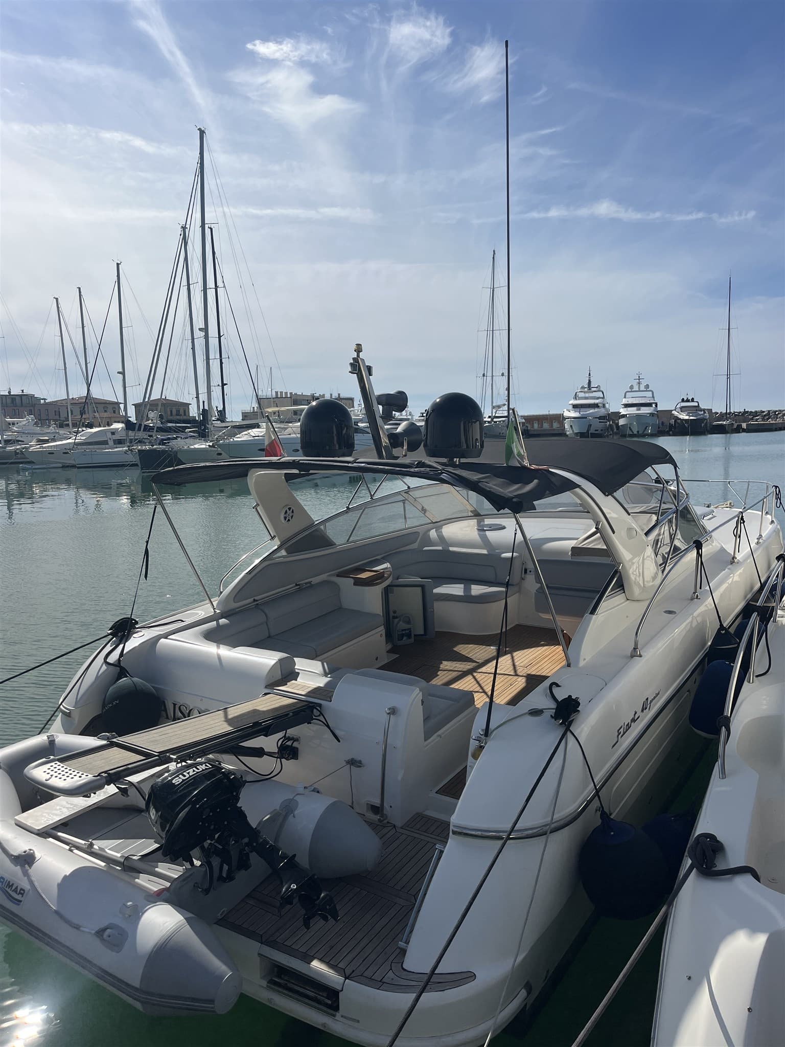 Fiart Mare Fiart 40 Genuis - Detail View 1 Fiart Mare Fiart 40 Genuis - Detail View 1