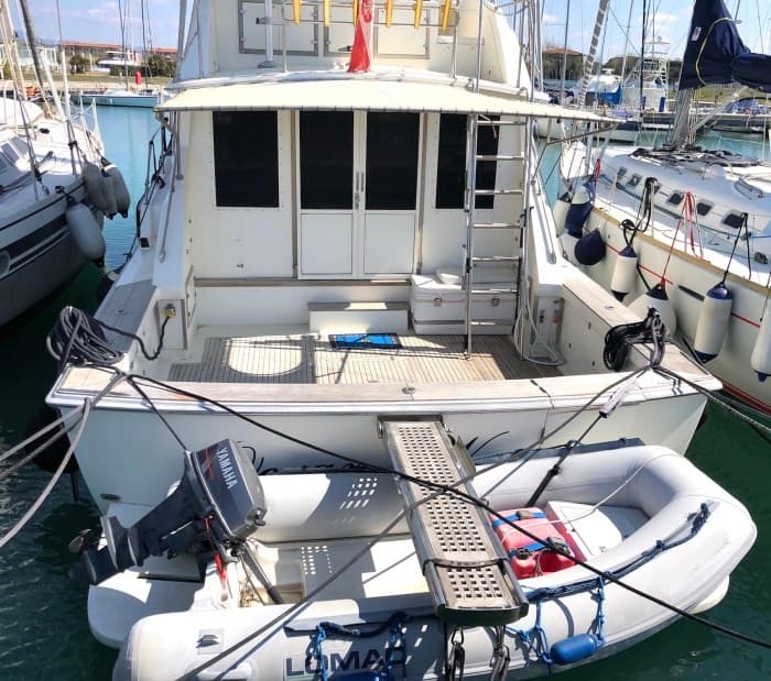 Bertram Yacht 46' Convertible - Detail View 1 Bertram Yacht 46' Convertible - Detail View 1