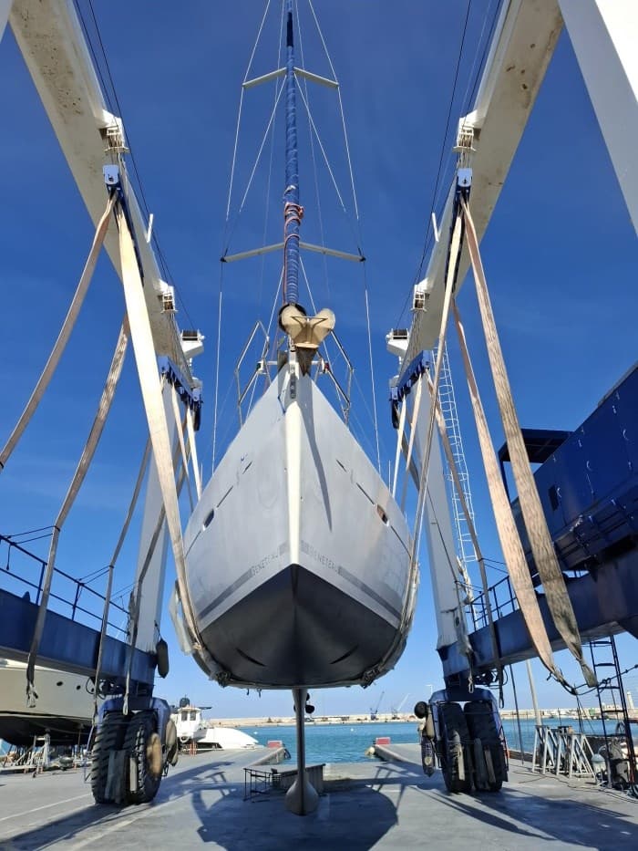 Beneteau OCEANIS 43 used - hero image 8