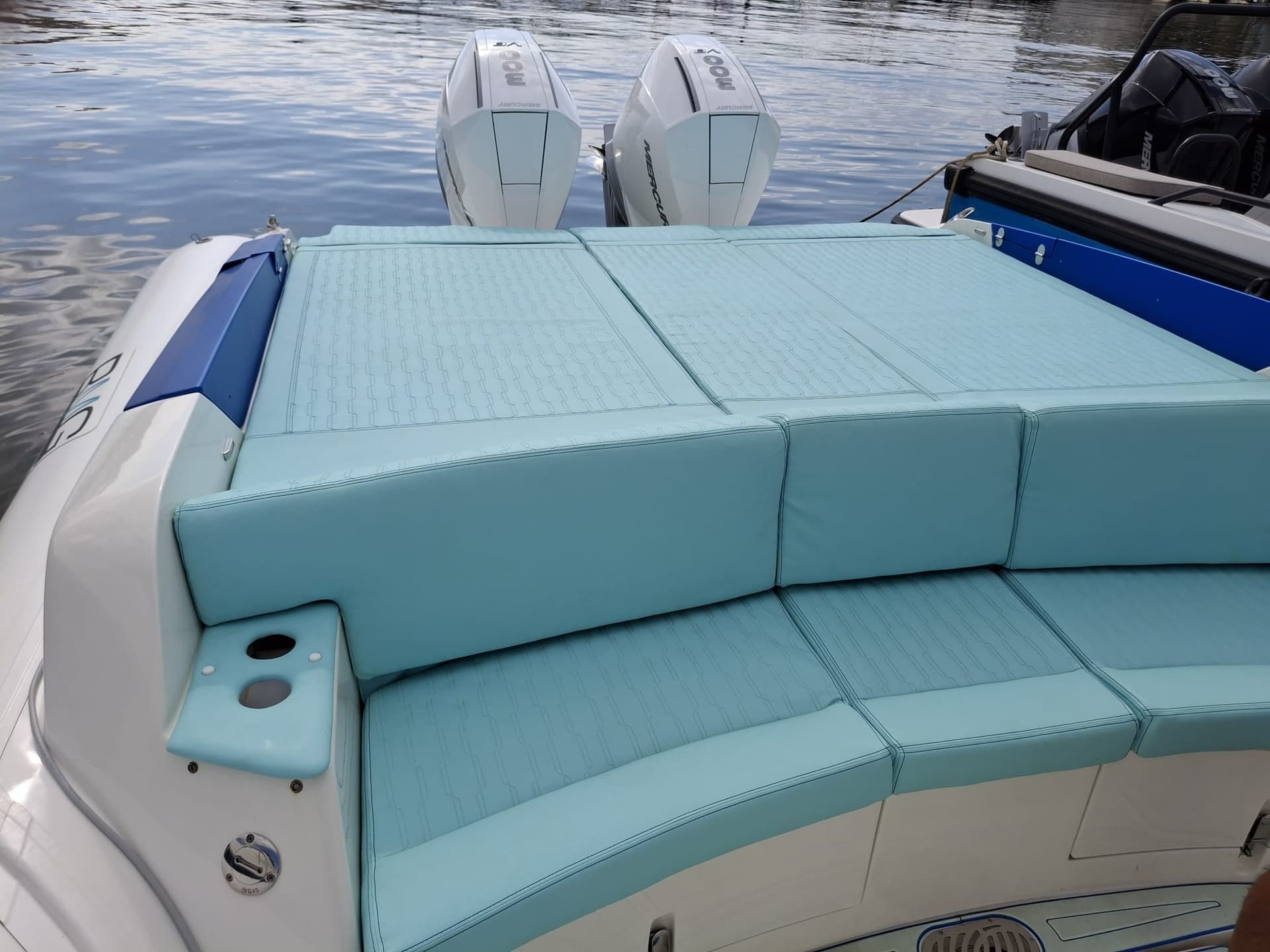 BMG Byron - Detail View 1 BMG Byron - Detail View 1