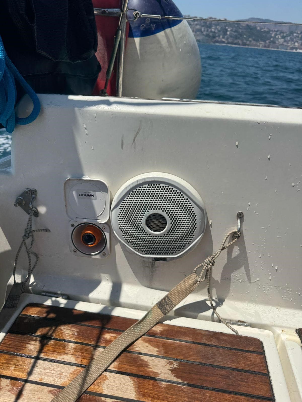 Beneteau Oceanis 41.1 - Deck View Beneteau Oceanis 41.1 - Deck View