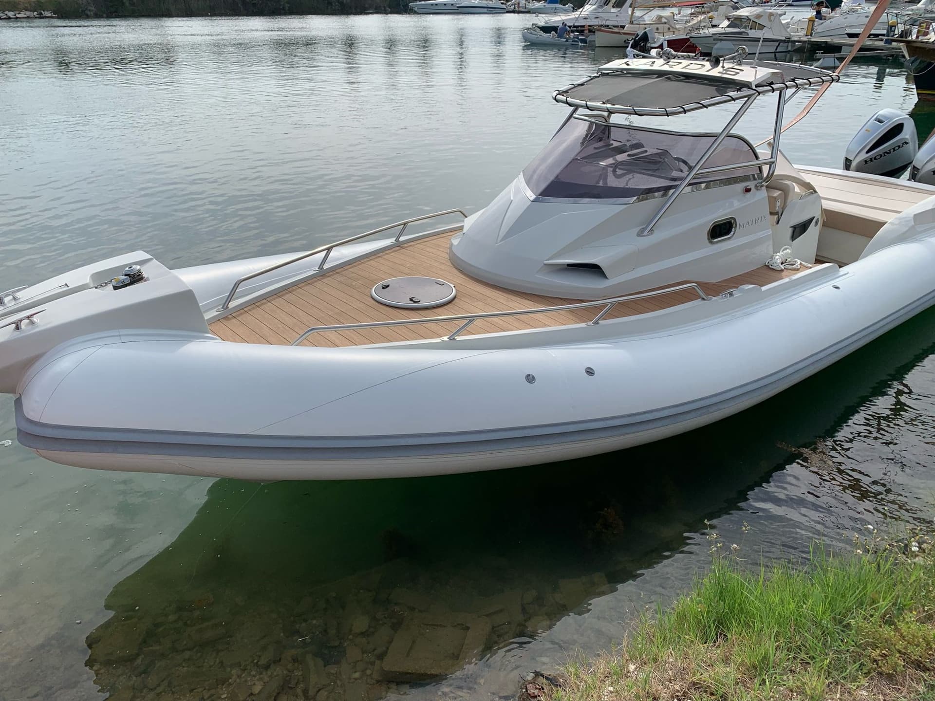 Kardis Matrix 37 - Deck View Kardis Matrix 37 - Deck View