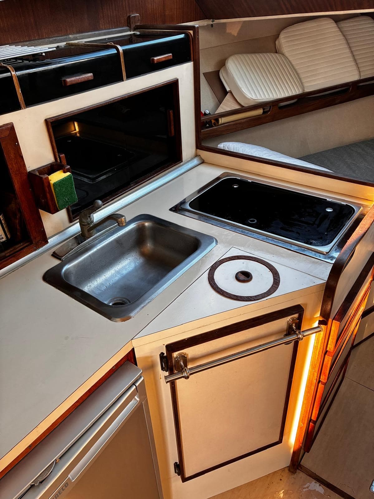 Hatteras 32 SPORT FISHERM. usato - foto hero 16
