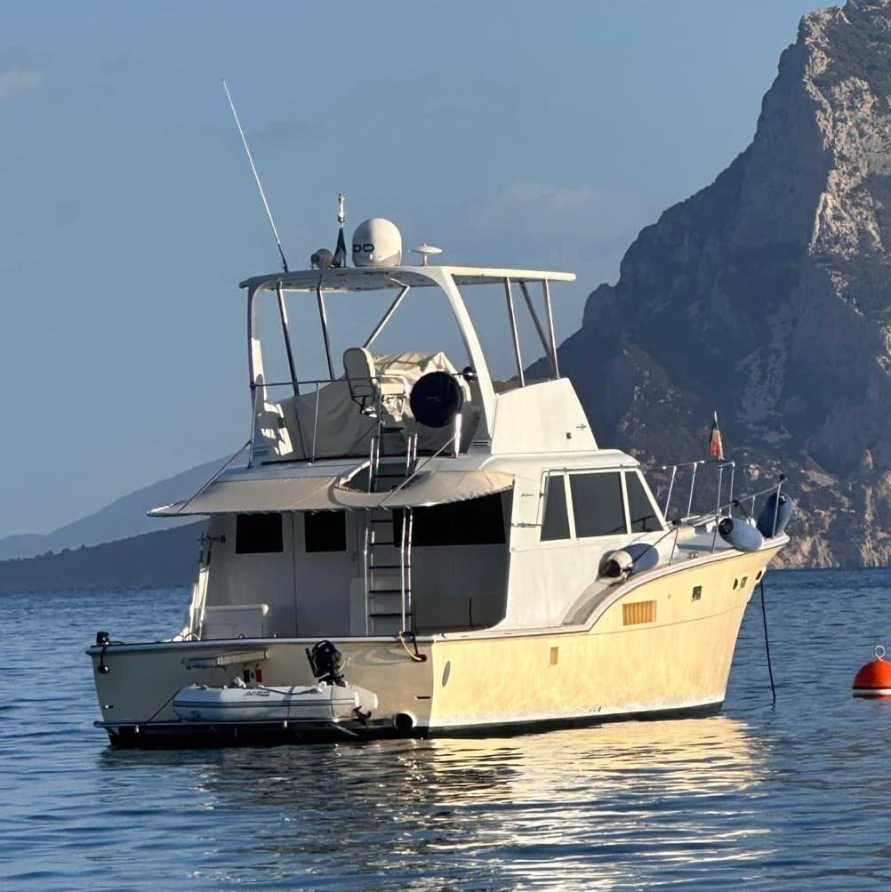 Hatteras Hatteras 53 Conv. - Main View Hatteras Hatteras 53 Conv. - Main View