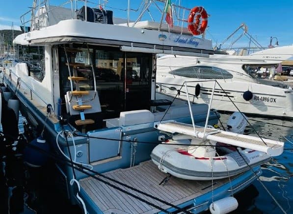 Cranchi Eco Trawler 43 - Deck View Cranchi Eco Trawler 43 - Deck View