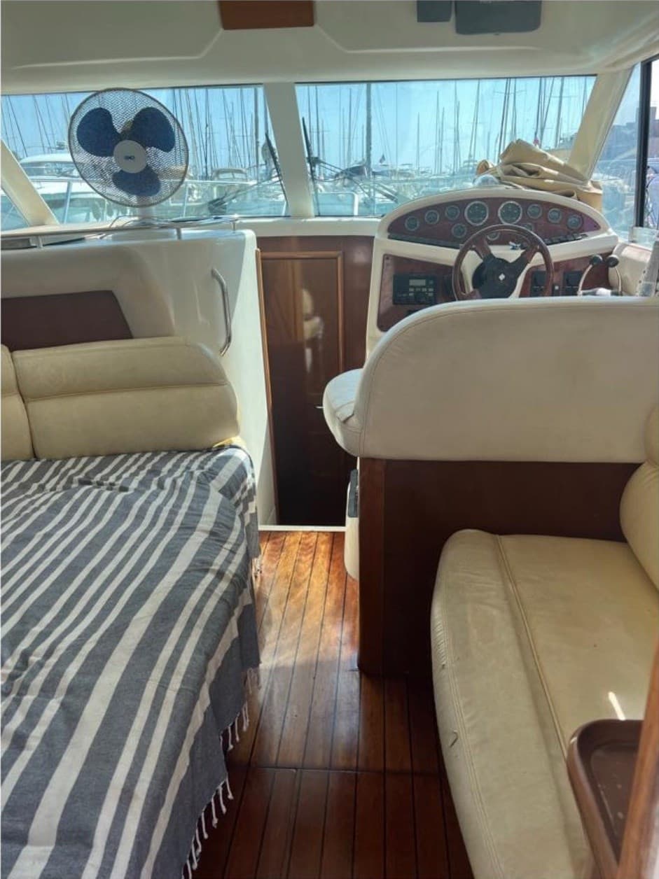 Jeanneau Prestige 32 Fly usato - foto hero 5