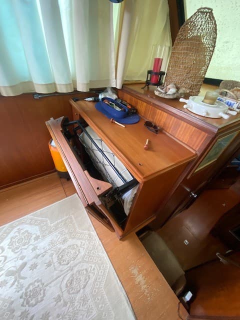 Hatteras Hatteras 39 Motor Yacht - Deck View Hatteras Hatteras 39 Motor Yacht - Deck View