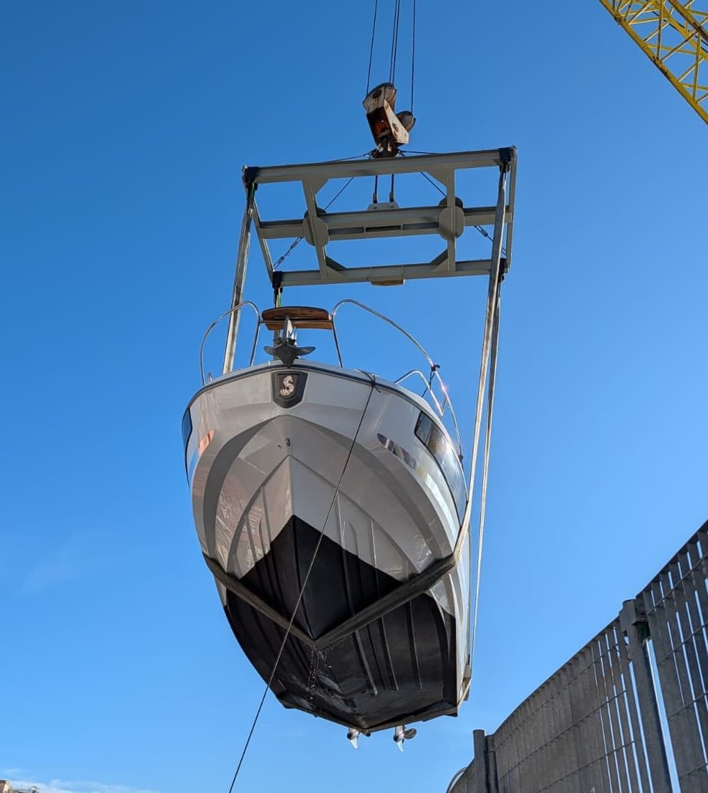 Beneteau Flyer 7.7 Sundeck - Interior View Beneteau Flyer 7.7 Sundeck - Interior View