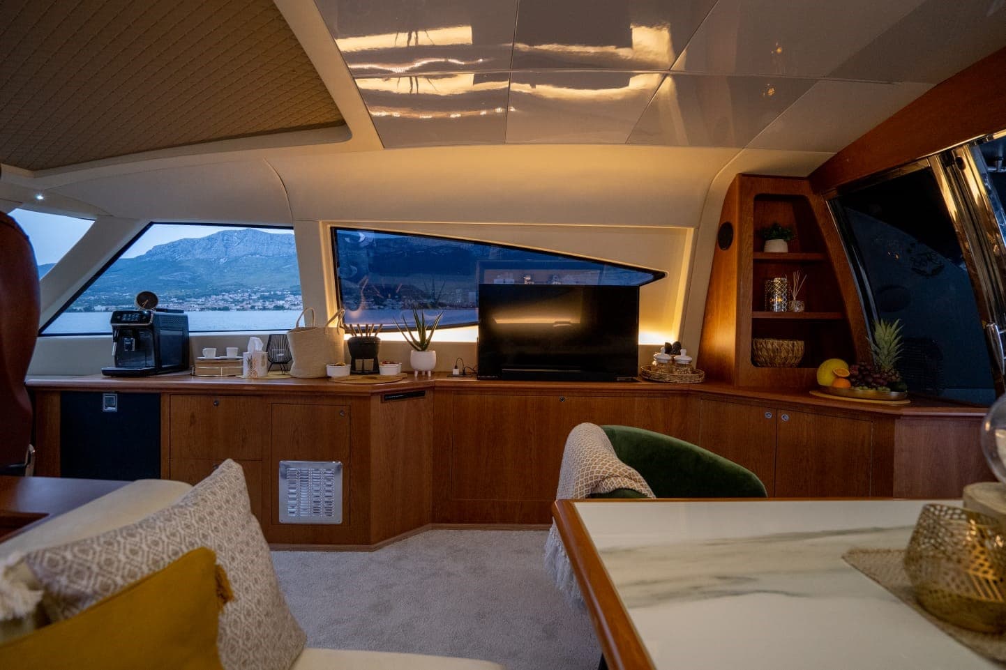Fashion Yachts FASHION 68 used - hero image 6