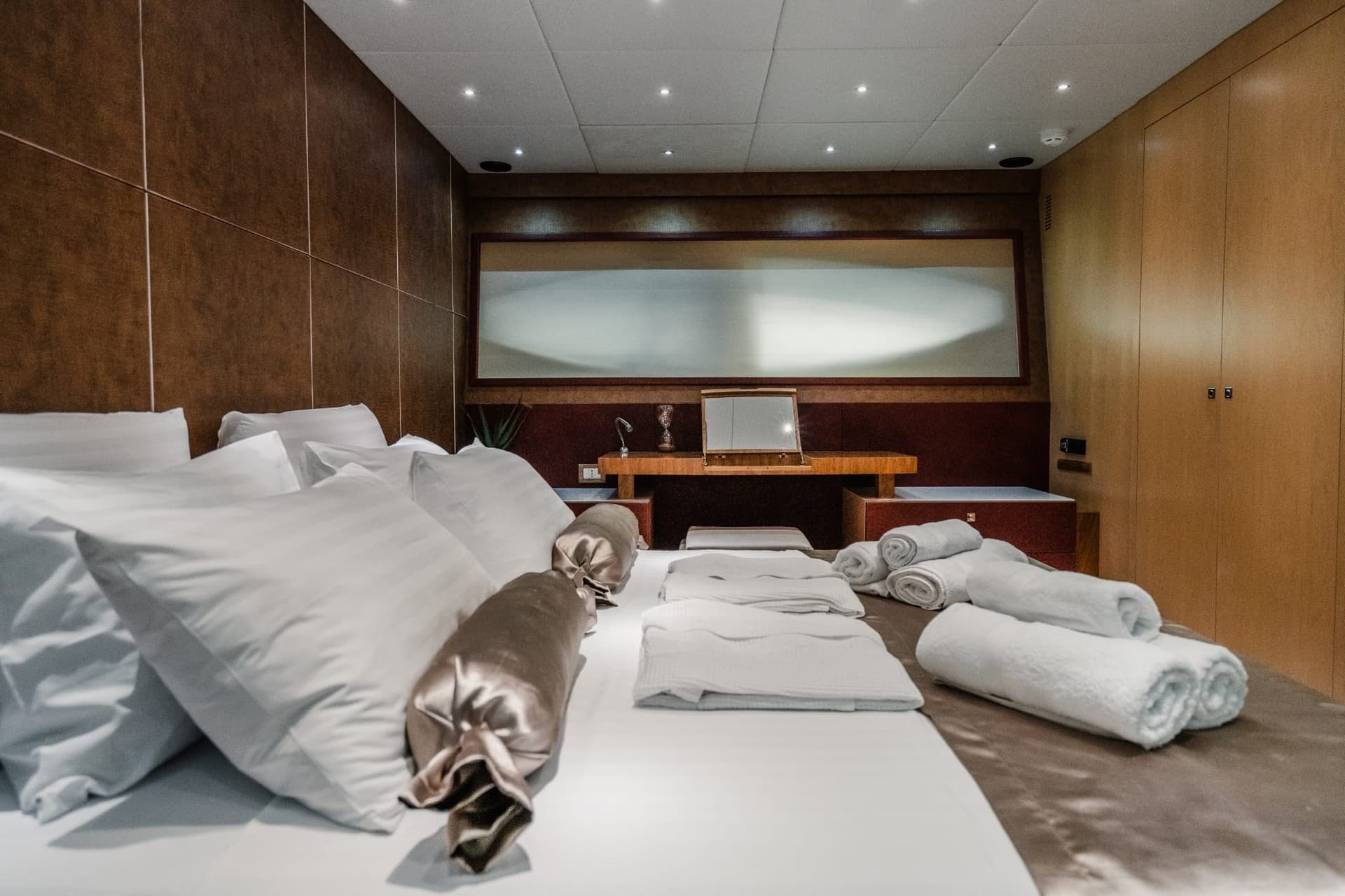 Fashion Yachts FASHION 68 usato - foto hero 21