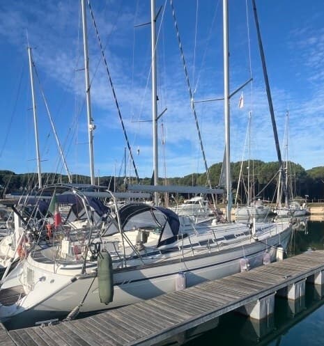 Bavaria Bavaria 44/2002 - Main View Bavaria Bavaria 44/2002 - Main View